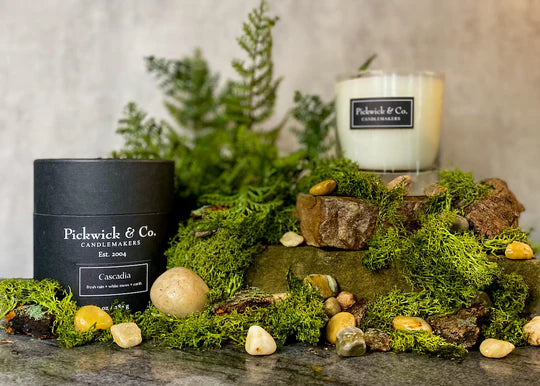 Pickwick & Co. Cascadia Candle