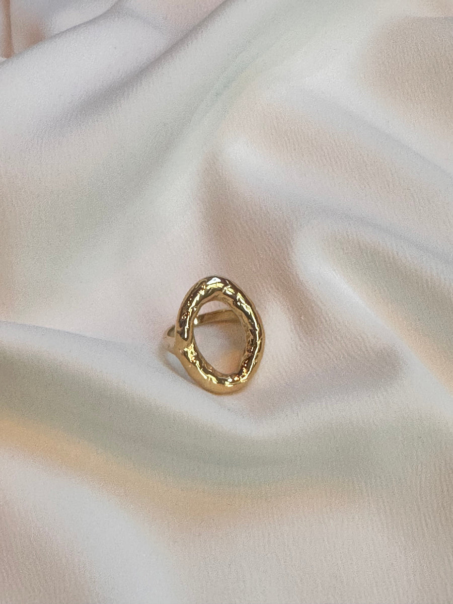 Hammered Open Circle Ring - HOLLAND