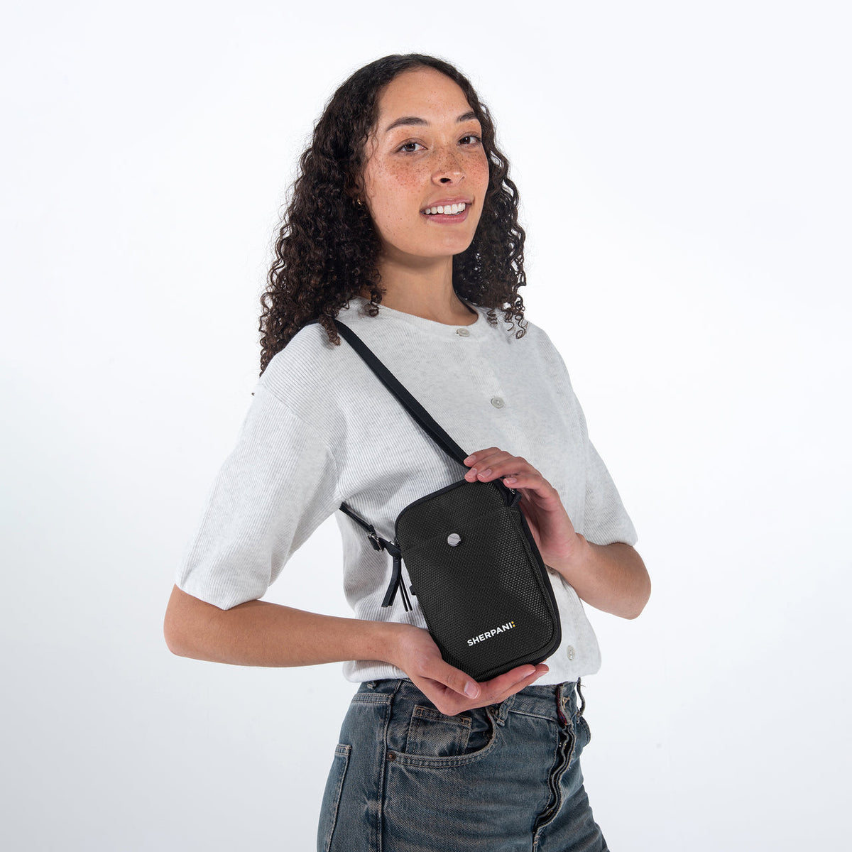 Simplicity AT | Crossbody Wallet - Carbon Black