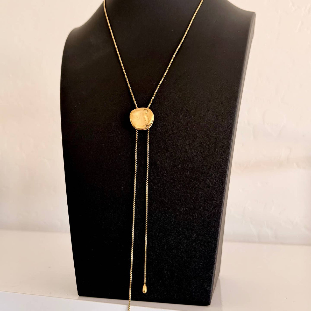 Round Bolo Necklace with Lobster Clasp - MIKAYLA